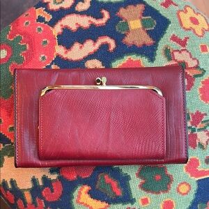 Vintage USA Amity Cowhide Genuine Leather Women’s Billfold Red Leather Wallet